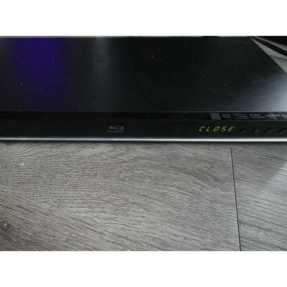 Samsung BD-D5100 Blu-ray Player Black HDMI DivX Dolby DTS 1080p DVD CD